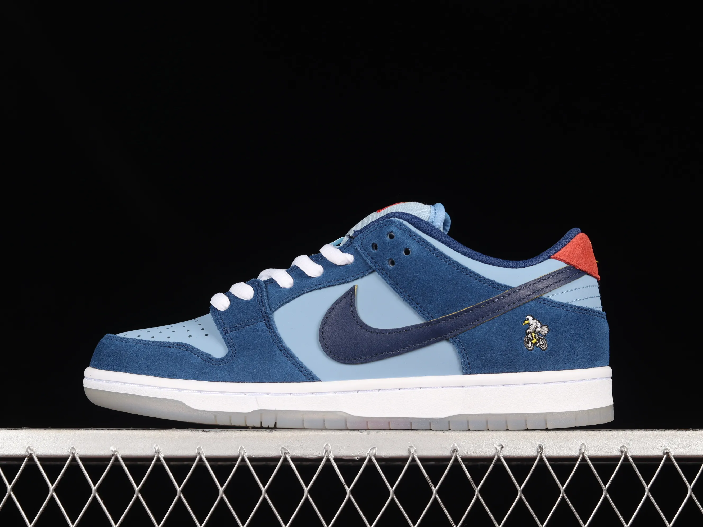All Categories Nk SB Dunk Series Nk SB Dunk Low Low-top sneakers F version Why So Sad? x Nk SB Dunk Low SB low-top sports and leisure sneakers DX5549-400